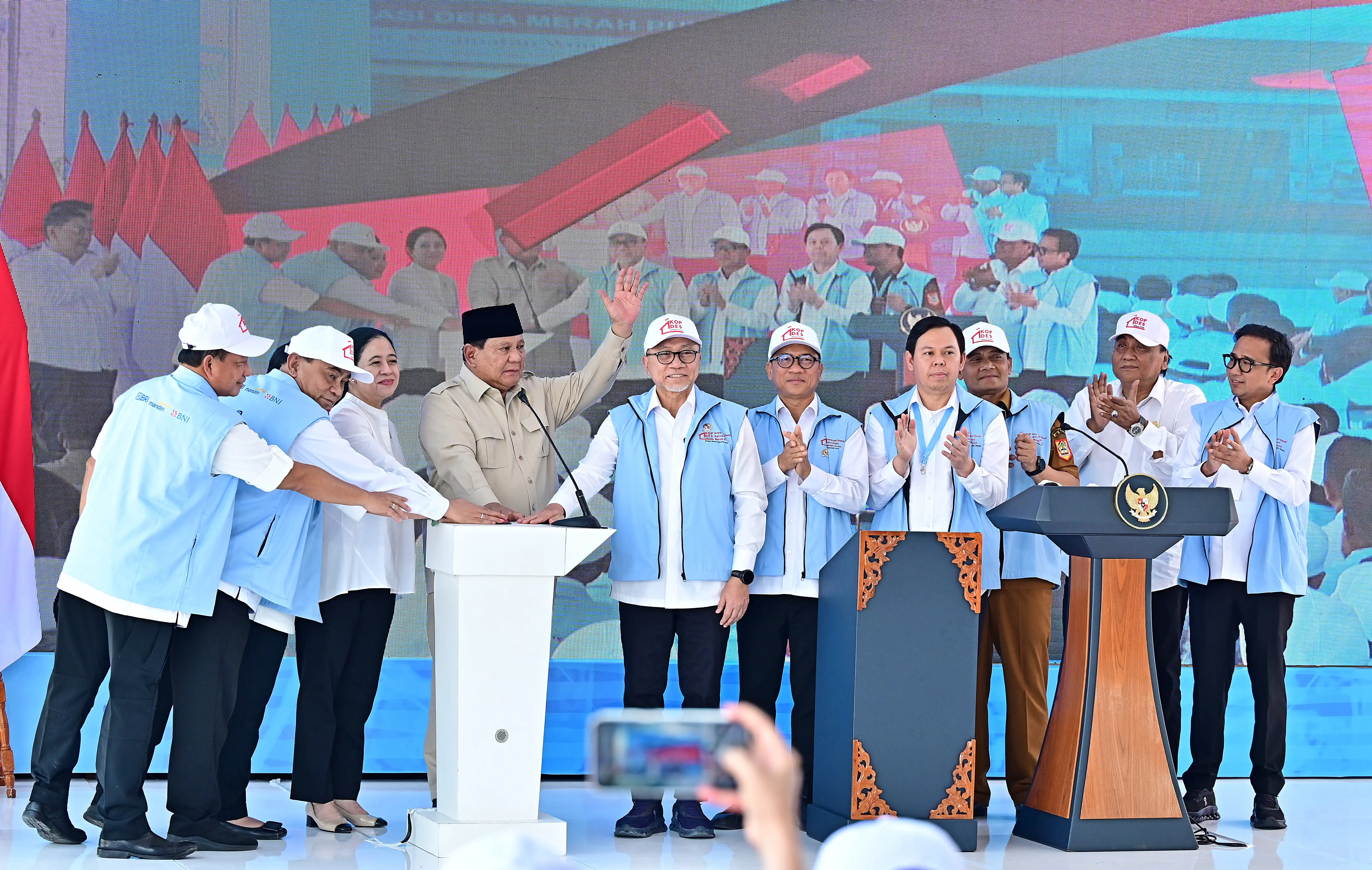 Presiden Prabowo Resmikan Kopdes/ Kel Merah Putih, Momentum Kembalikan Sistem Ekonomi Ke Pasal 33 UUD 45